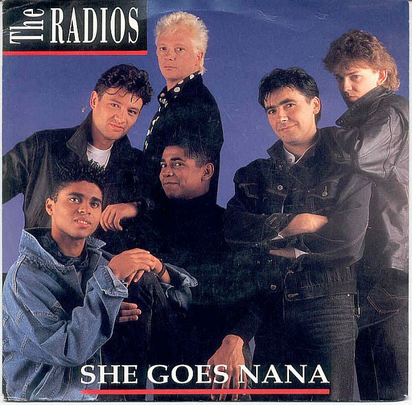 The Radios - She goes nana (7inch)